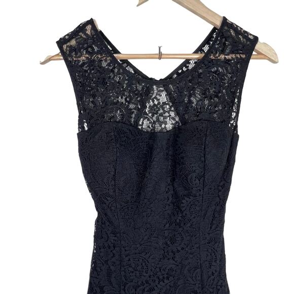 Betsy & Adam's Mermaid Gown Godet Hem Textured Floral Lace Open Back Formal 2 - Picture 9 of 16